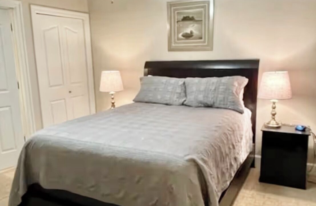Photo of Bedroom in Rockaway Beach