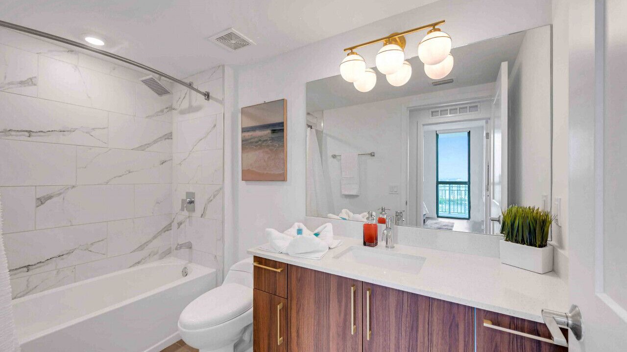 Photo of Bathroom in Brickell