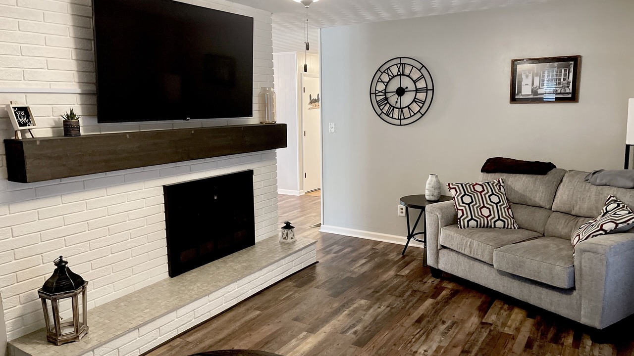 Photo of Livingroom in Westwood