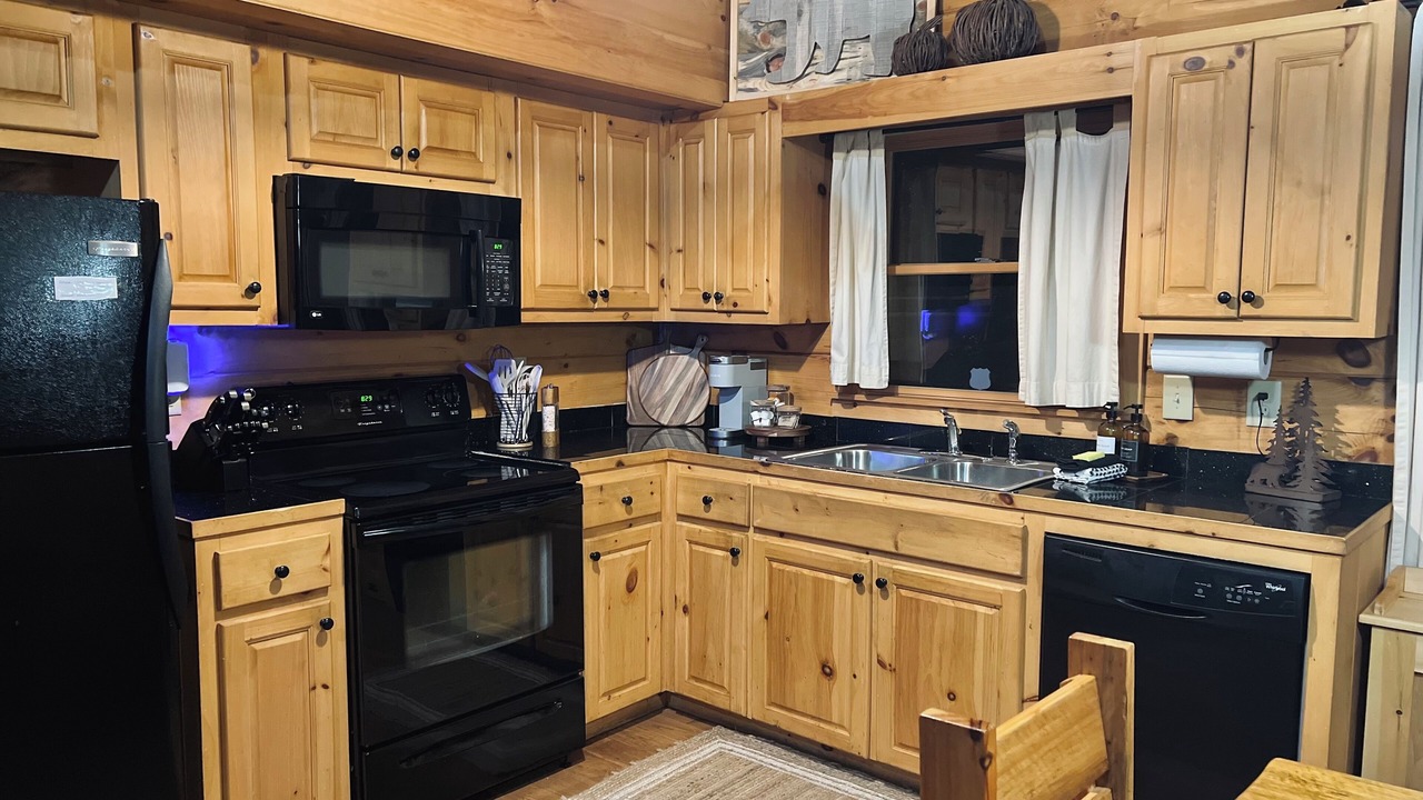 Photo of Kitchen in Cherry Log