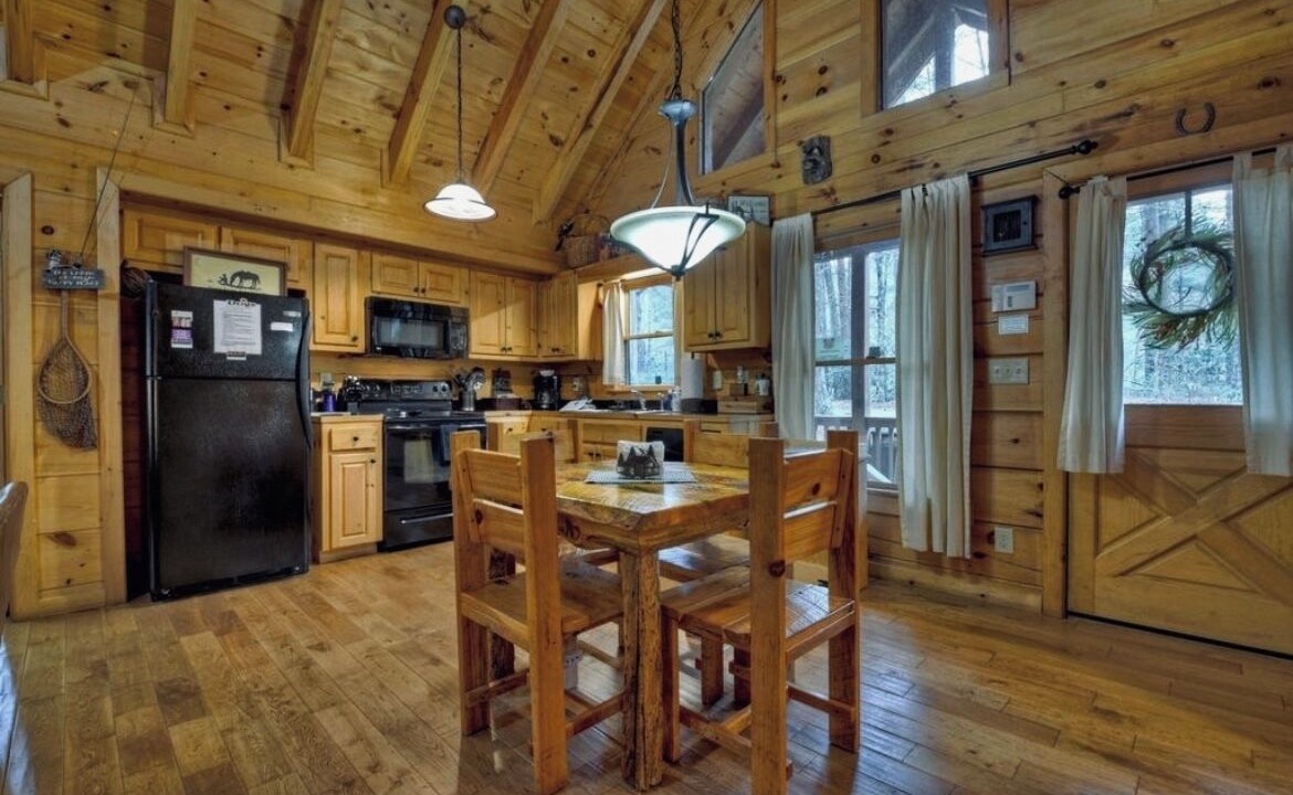 Photo of Kitchen in Cherry Log