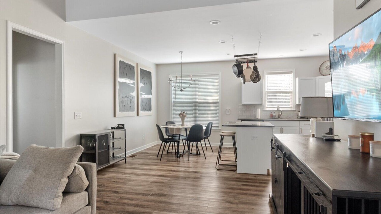 Photo of Livingroom in Madison