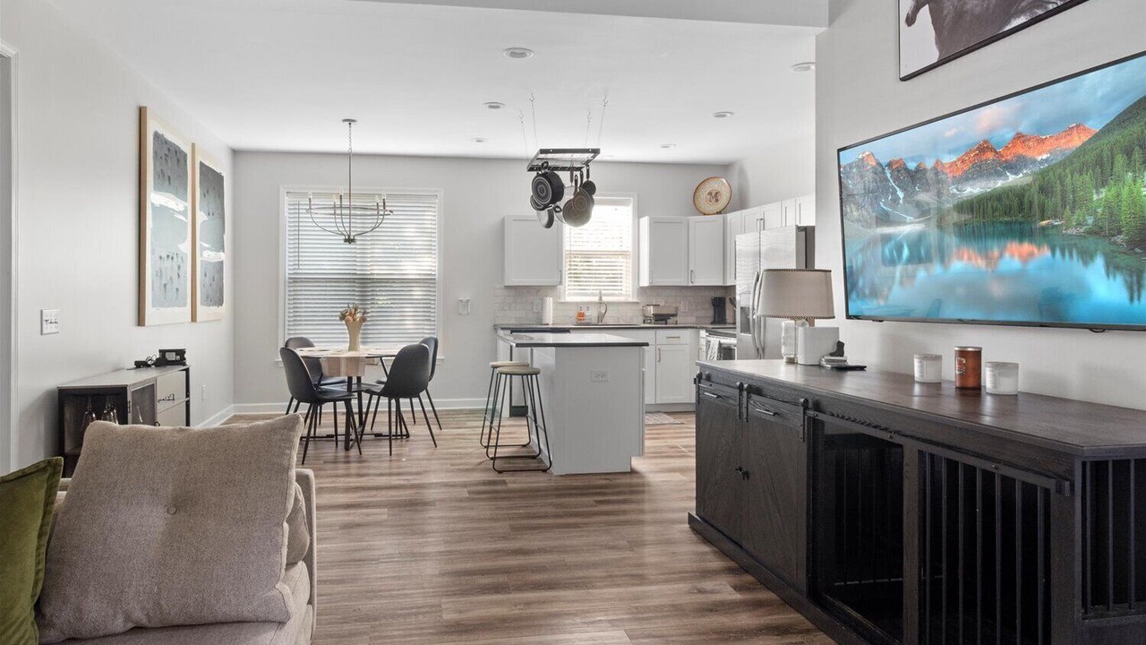 Photo of Livingroom in Madison