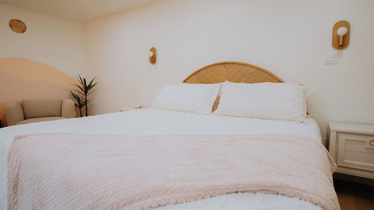 Photo of Bedroom in Huning Highland Historic District