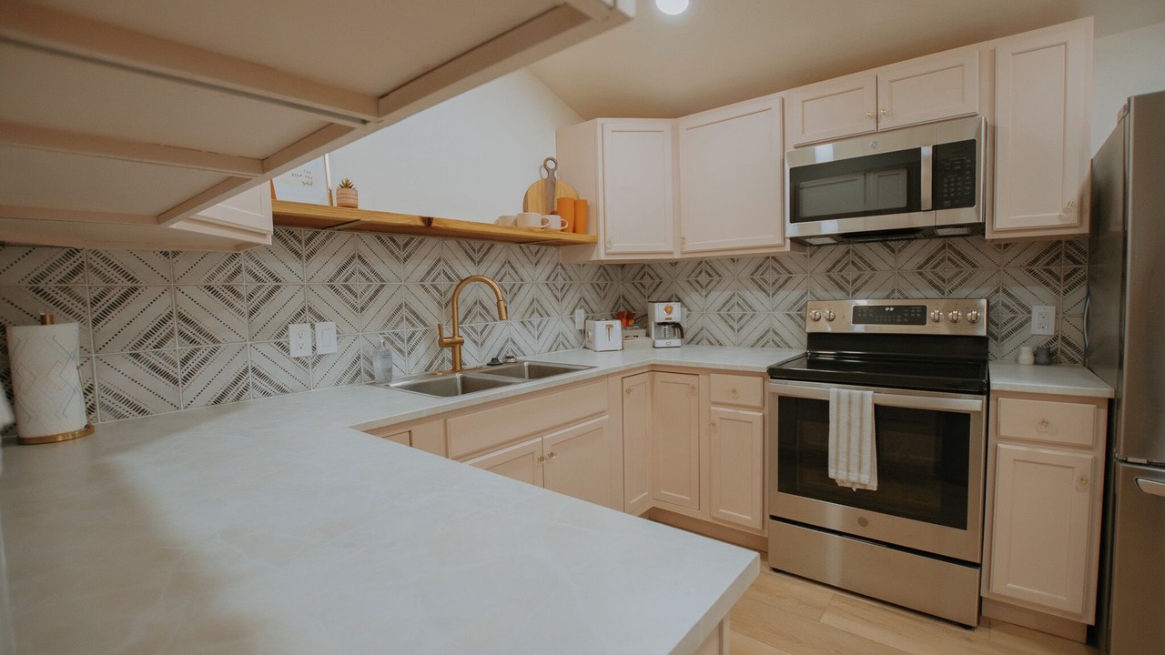 Photo of Kitchen in Huning Highland Historic District