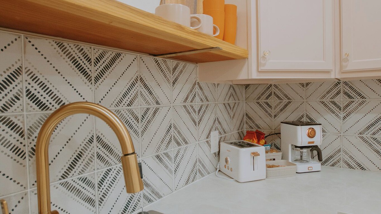 Photo of Kitchen in Huning Highland Historic District