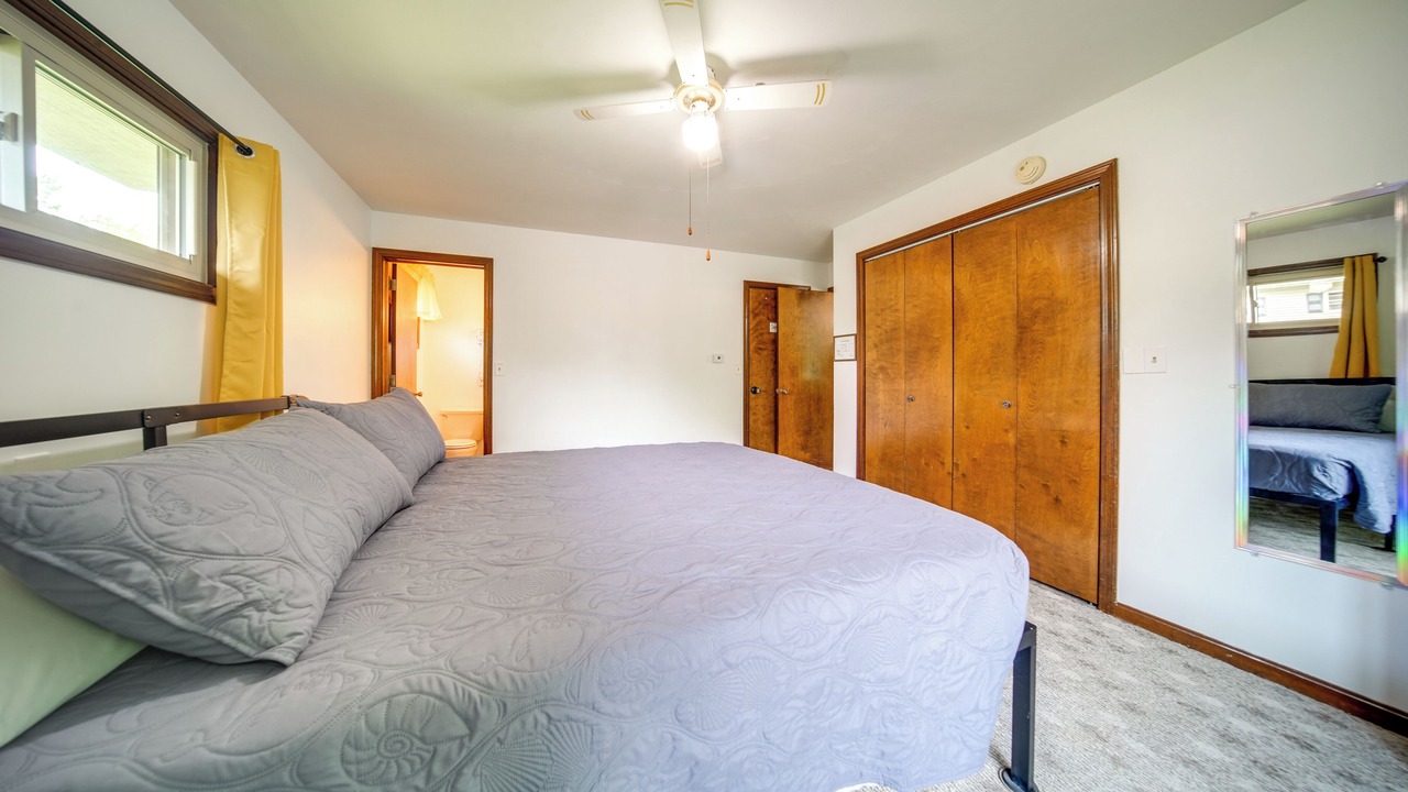 Photo of Bedroom in Conneaut