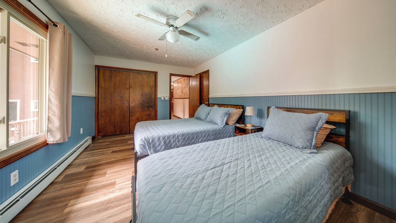 Photo of Bedroom in Conneaut