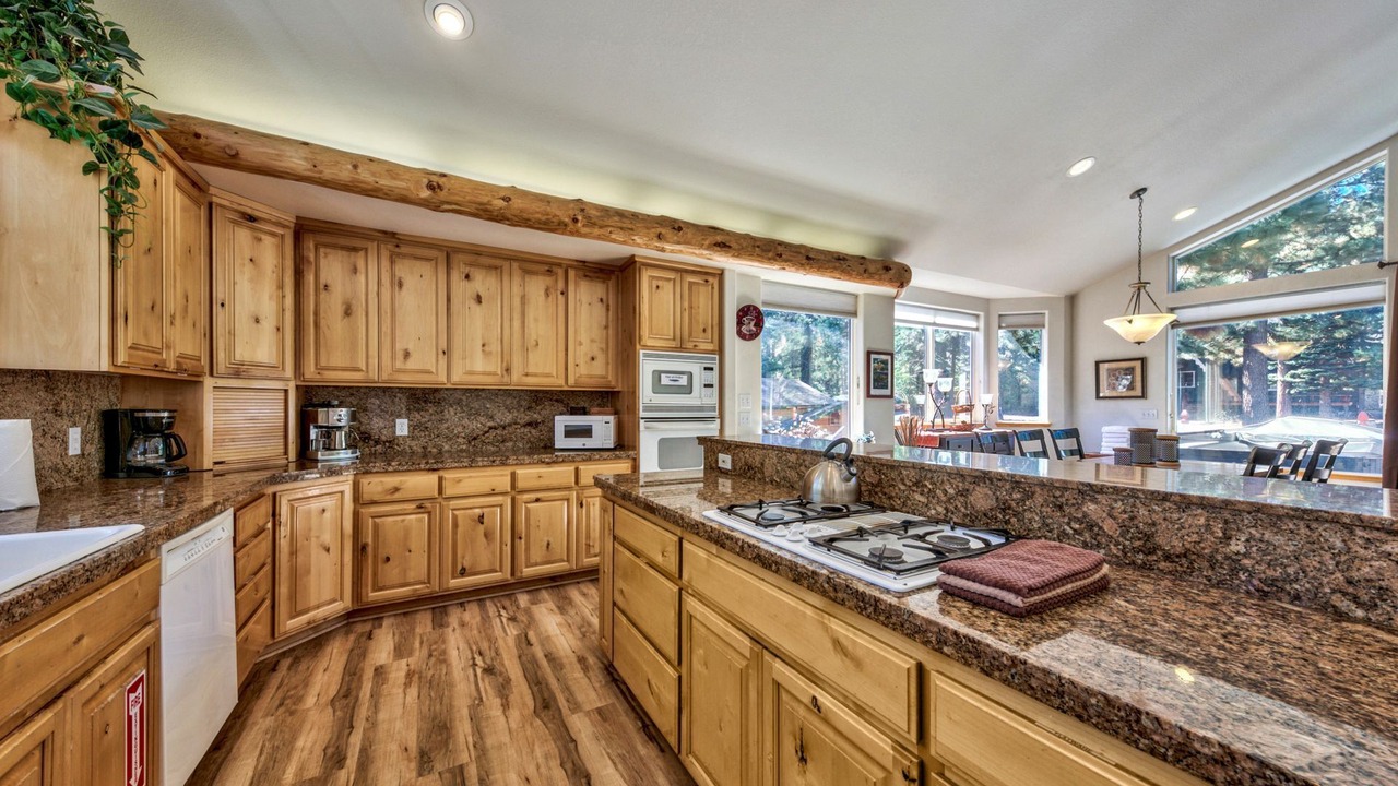 Photo of Kitchen in North Upper Truckee