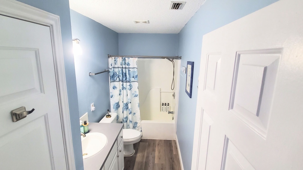 Photo of Bathroom in Leeward Sands