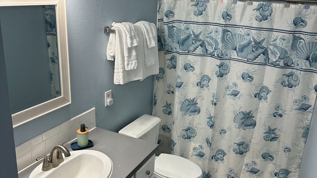 Photo of Bathroom in Leeward Sands