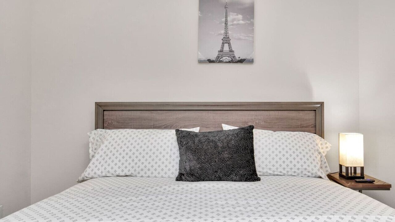 Photo of Bedroom in Southeast Houston