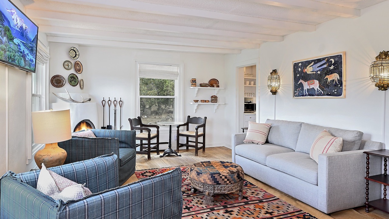 Photo of Livingroom in Tesuque