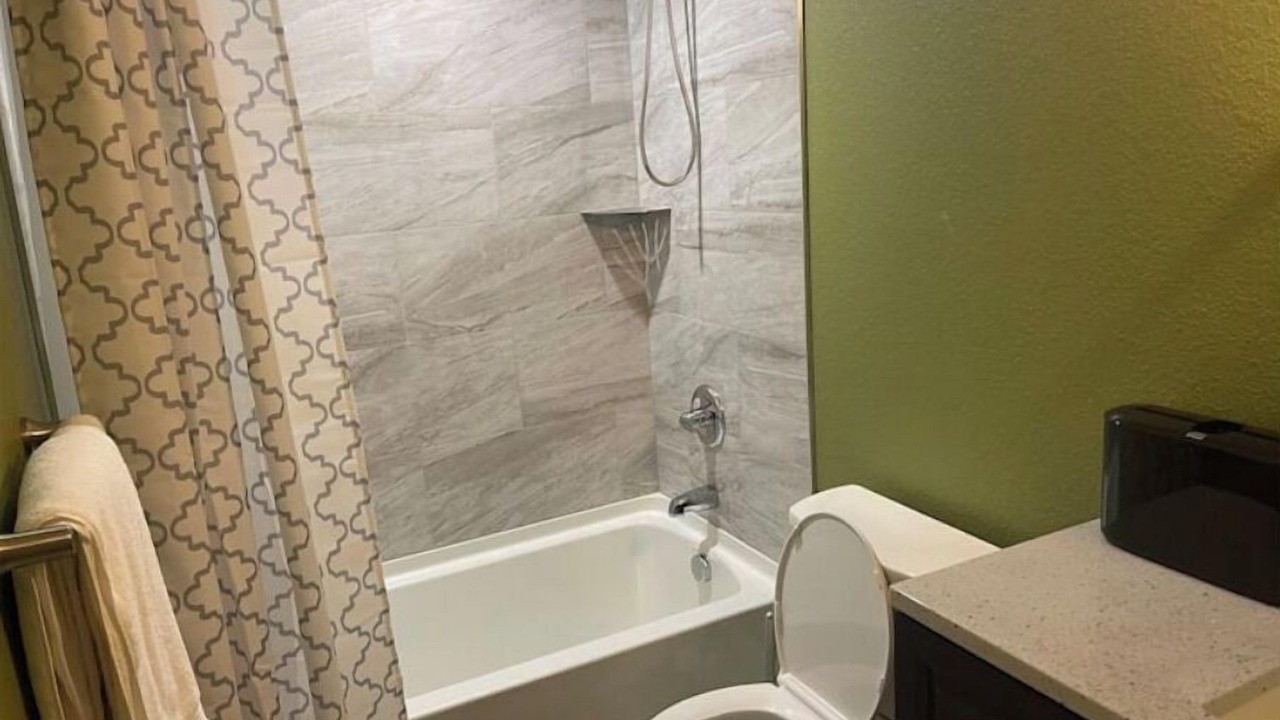 Photo of Bathroom in Gateway