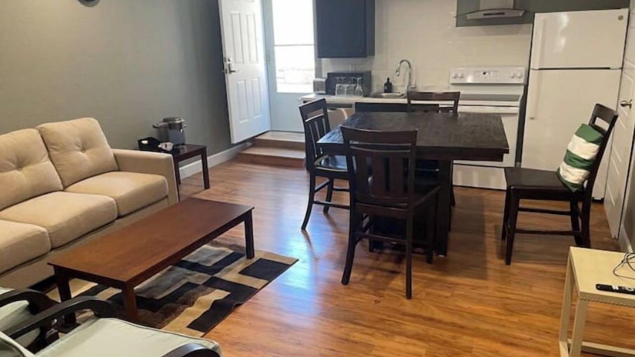 Photo of Livingroom in Gateway