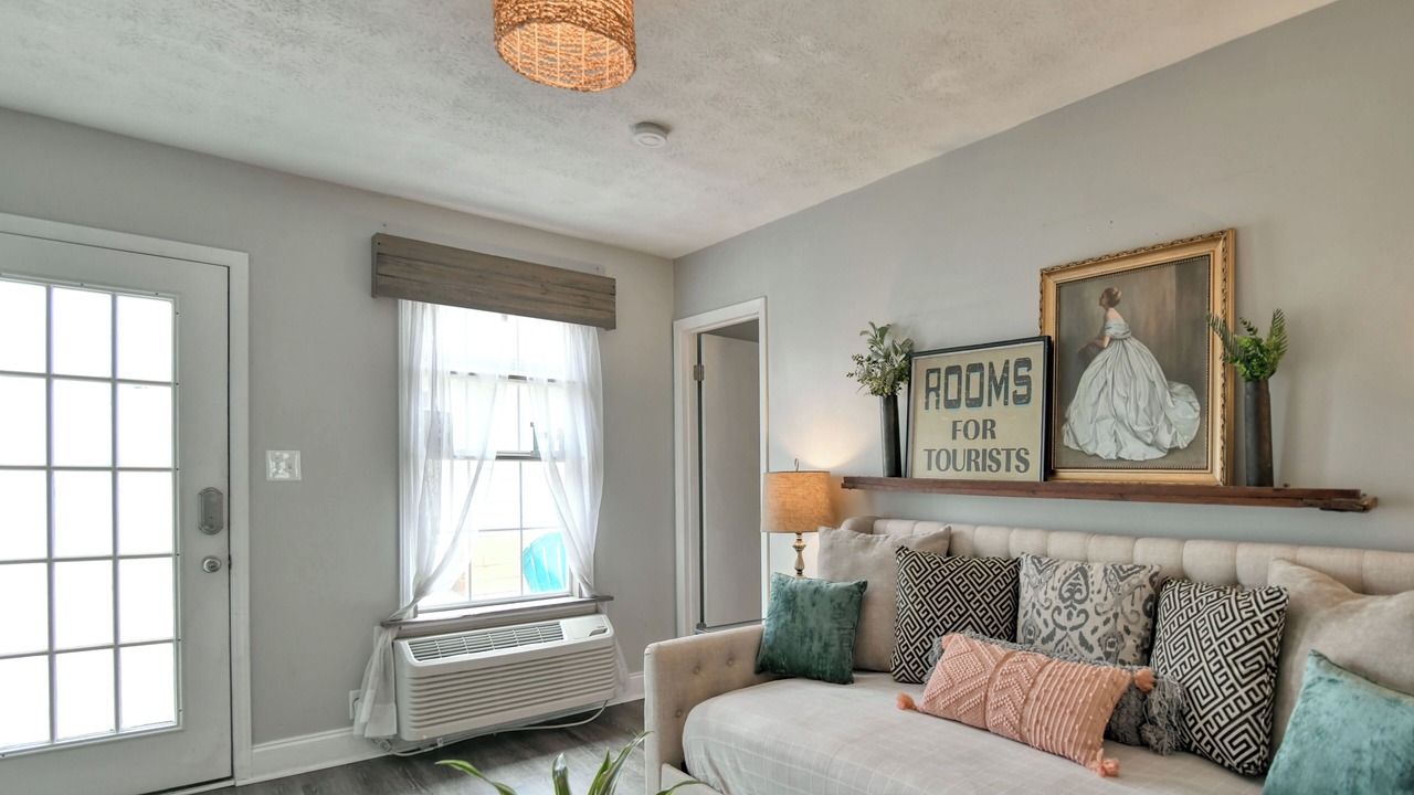Photo of Livingroom in Powell