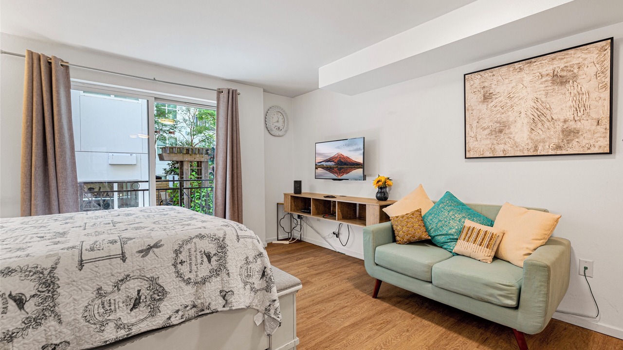 Photo of Bedroom in Belltown