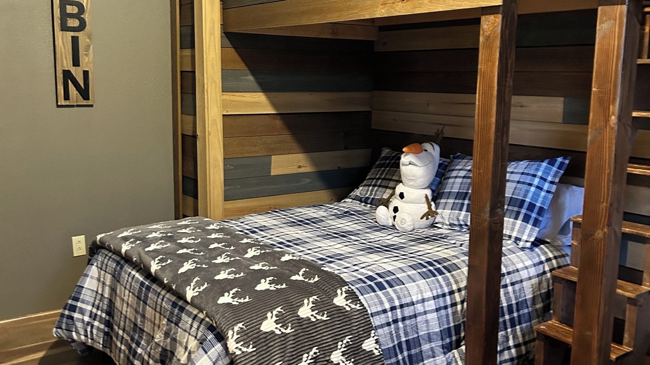 Photo of Bedroom in Cloudcroft