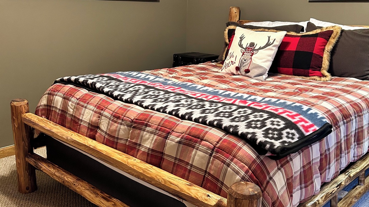 Photo of Bedroom in Cloudcroft
