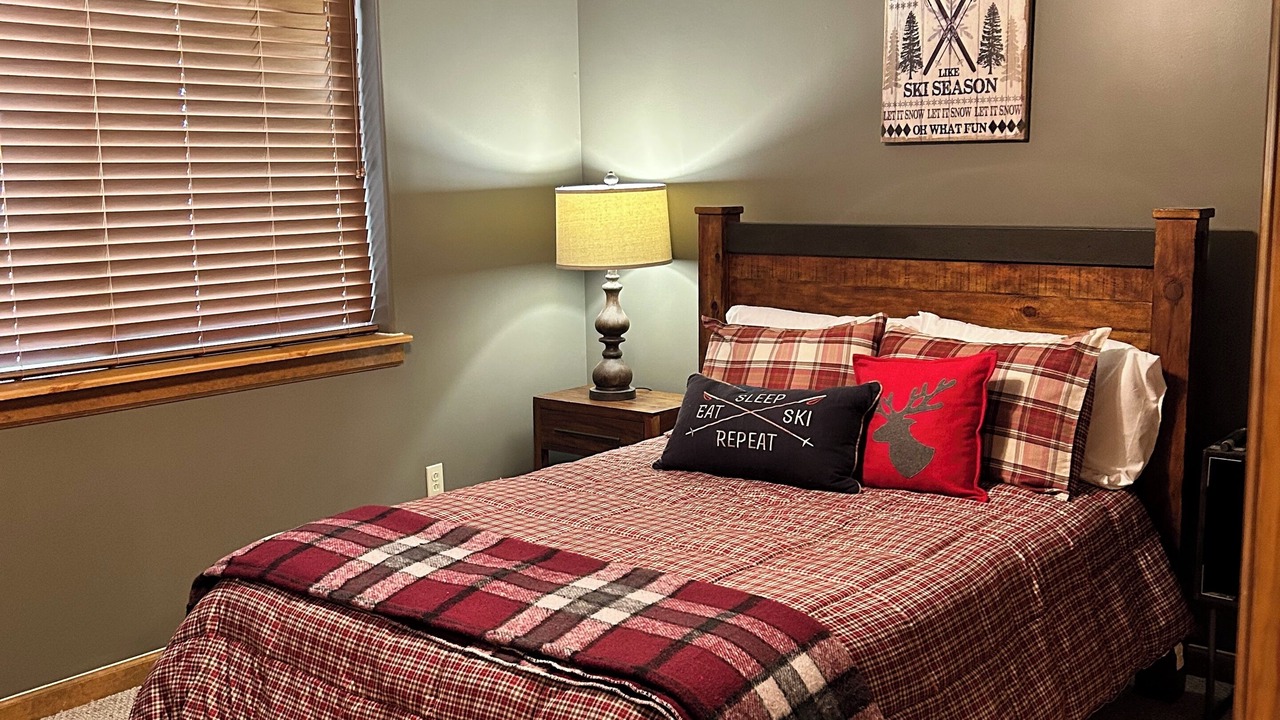 Photo of Bedroom in Cloudcroft