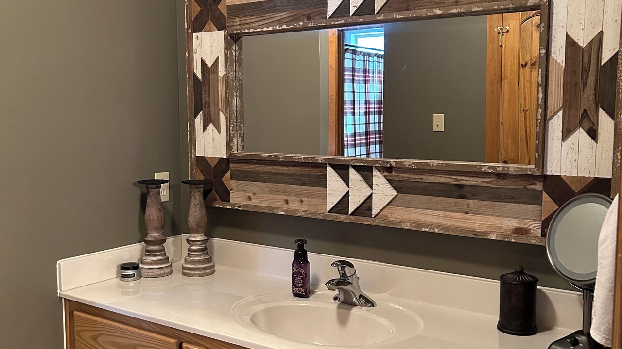 Photo of Bathroom in Cloudcroft