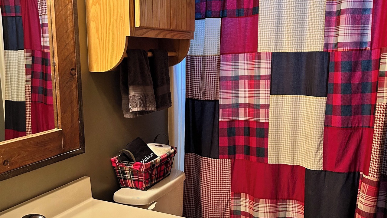 Photo of Bathroom in Cloudcroft