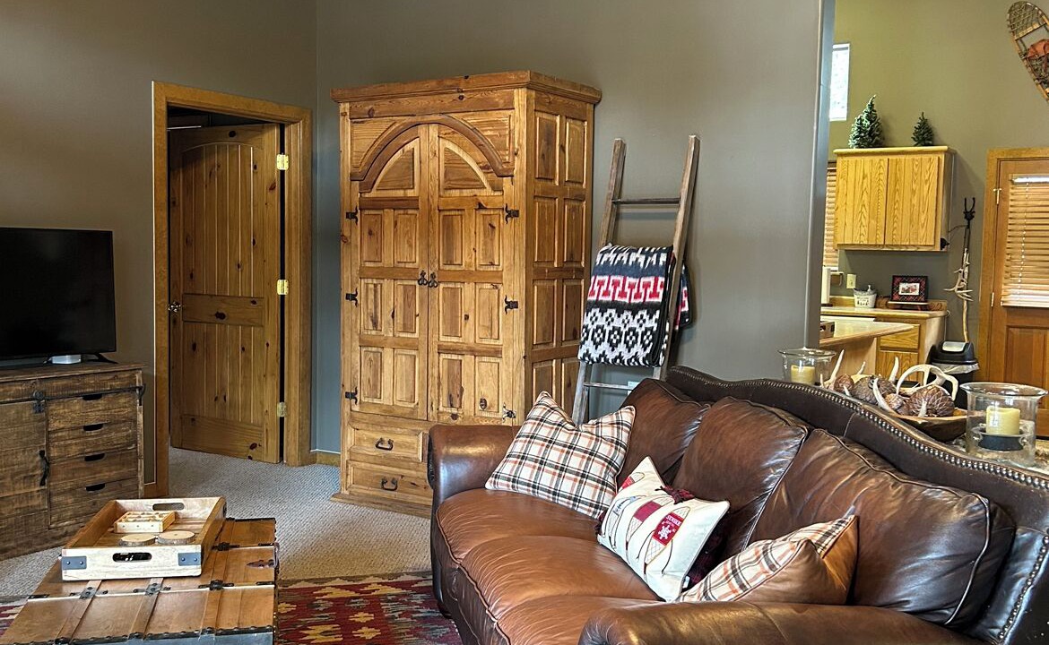 Photo of Livingroom in Cloudcroft
