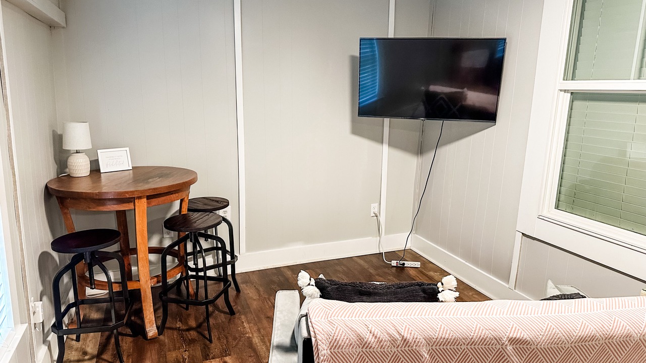 Photo of Livingroom in Hanahan