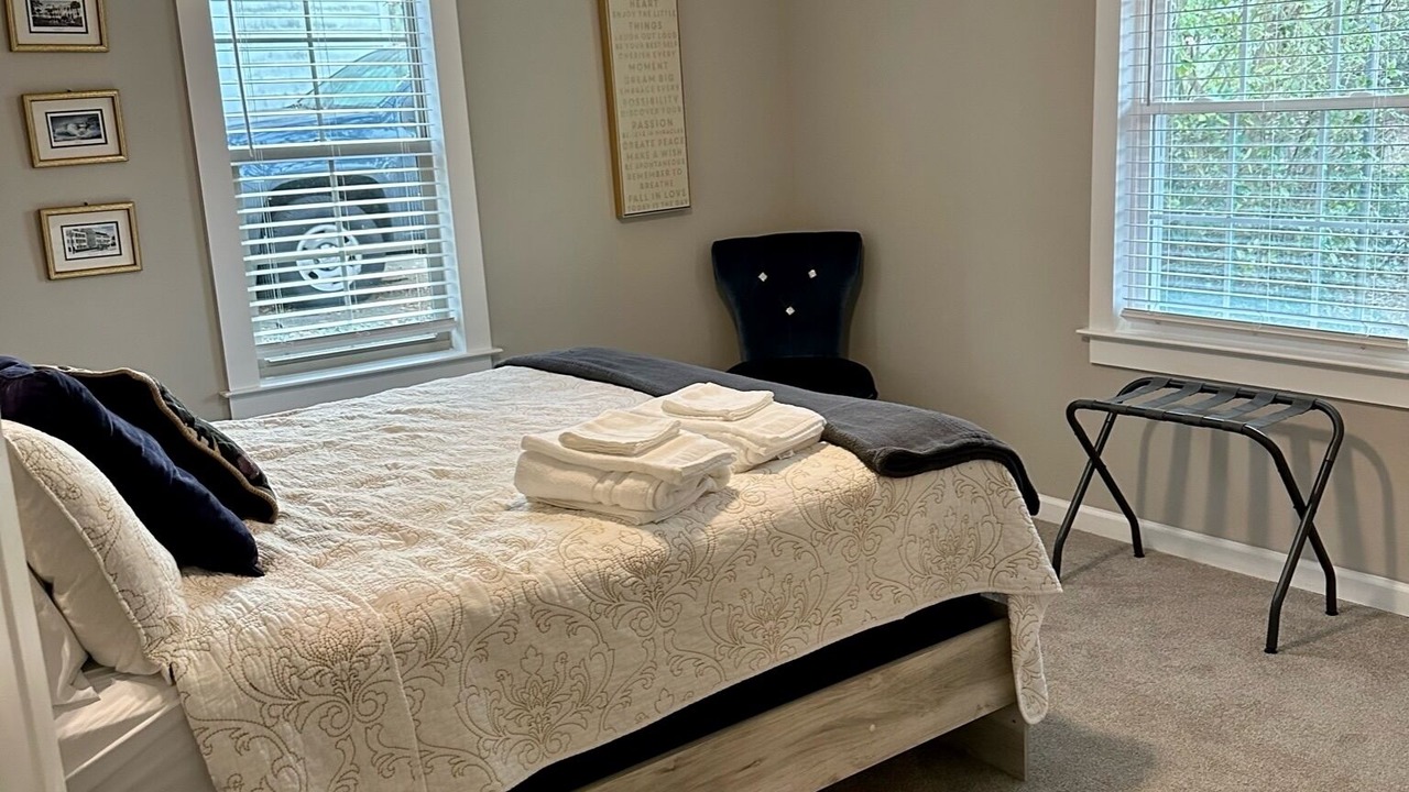 Photo of Bedroom in Hanahan