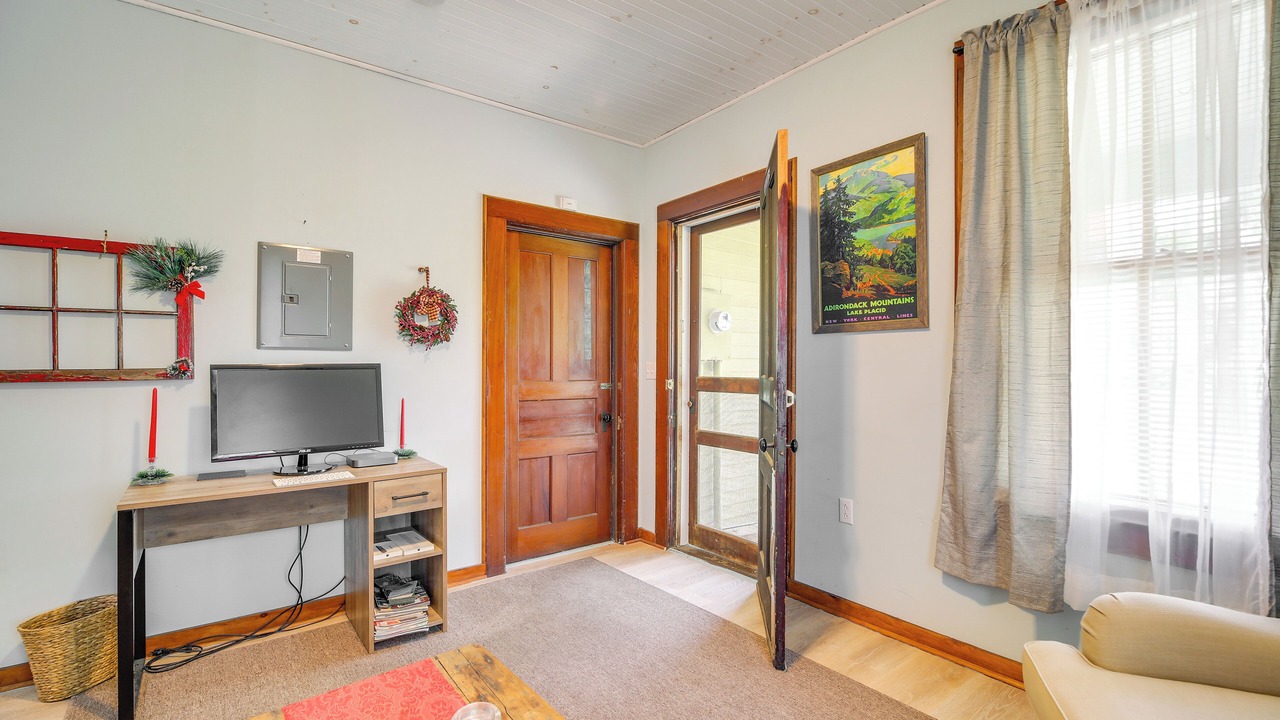 Photo of Livingroom in Port Henry