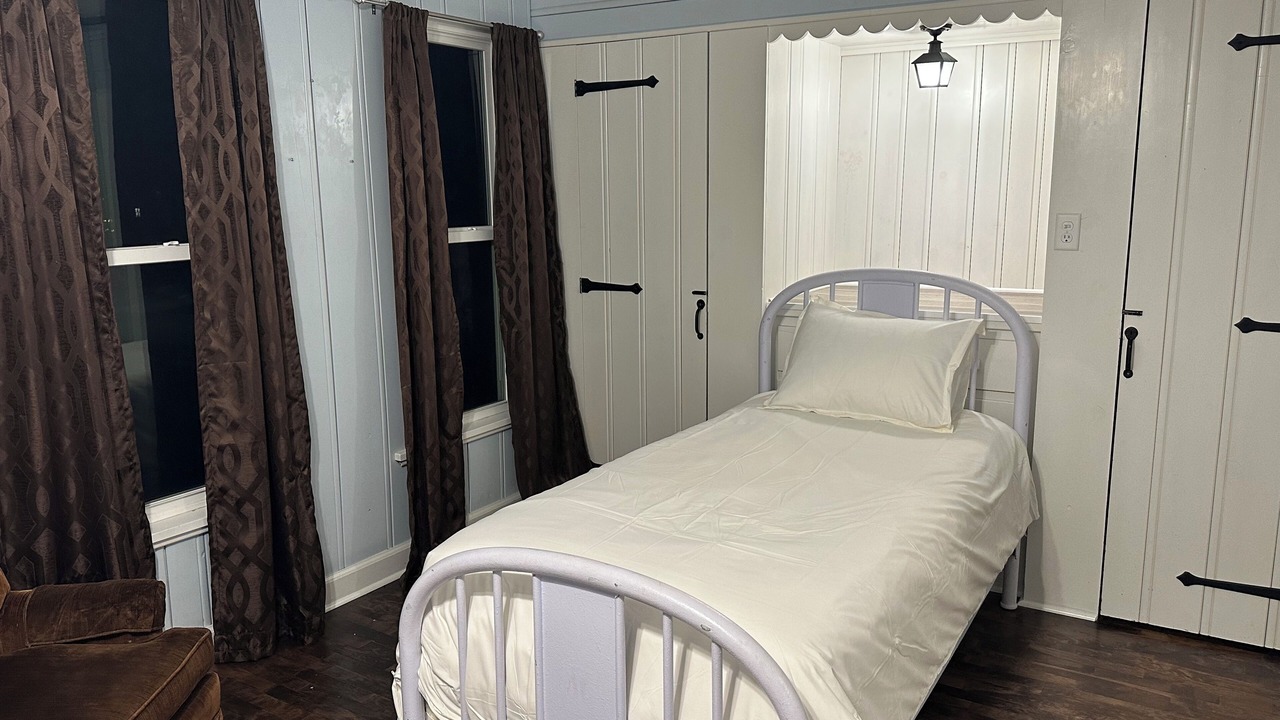 Photo of Bedroom in Kaukauna