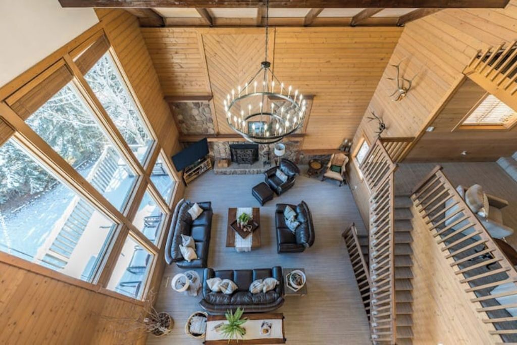 Photo of Livingroom in Midway