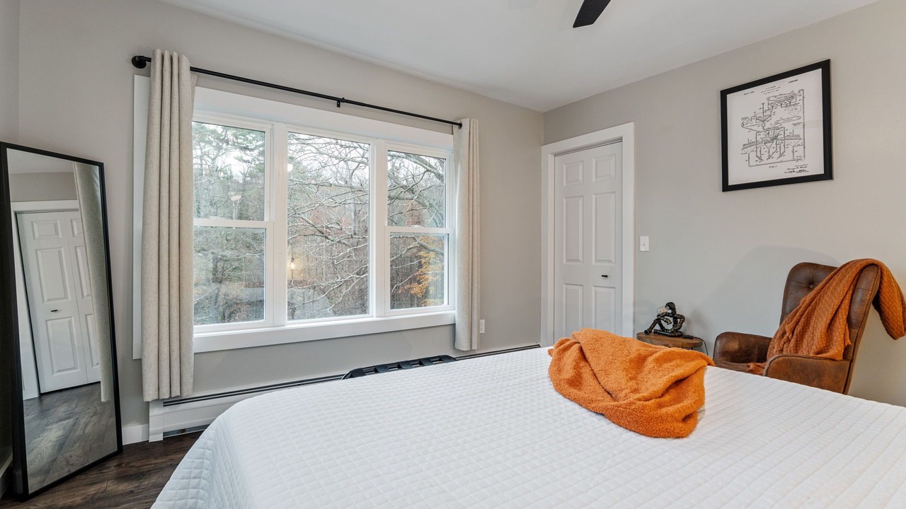 Photo of Bedroom in North Lake George