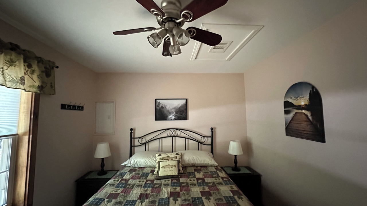 Photo of Bedroom in Gaines