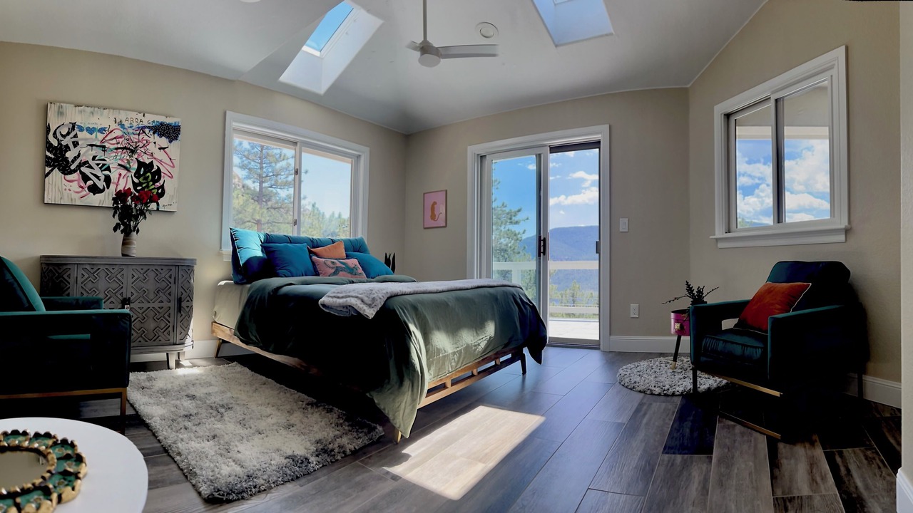 Photo of Bedroom in Lyons