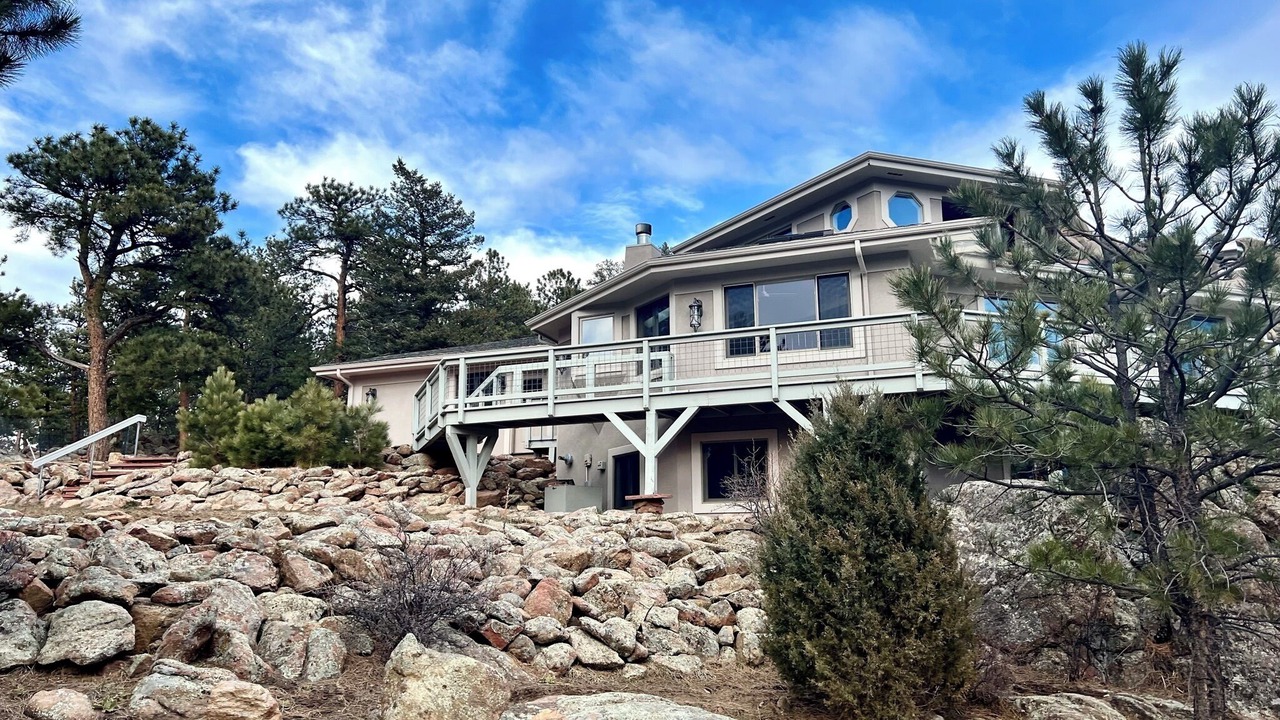Photo of Outdoor in Lyons