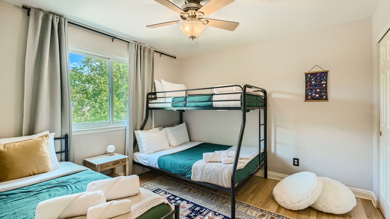 Photo of Bedroom in Scenic Heights