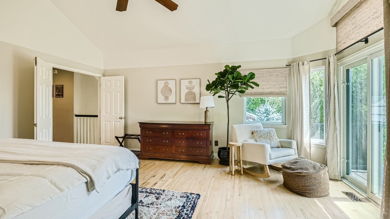 Photo of Bedroom in Scenic Heights
