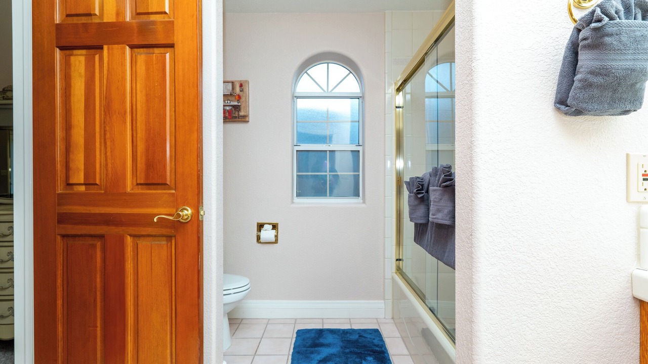 Photo of Bathroom in Holiday Shores