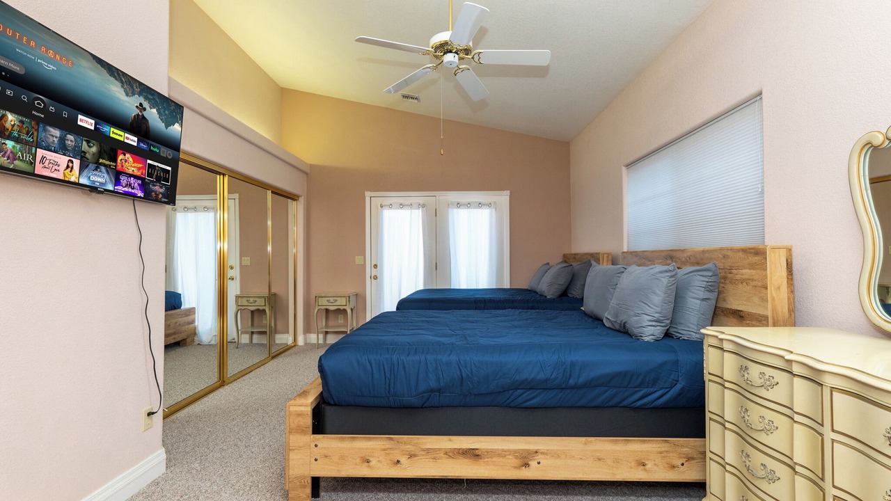 Photo of Bedroom in Holiday Shores