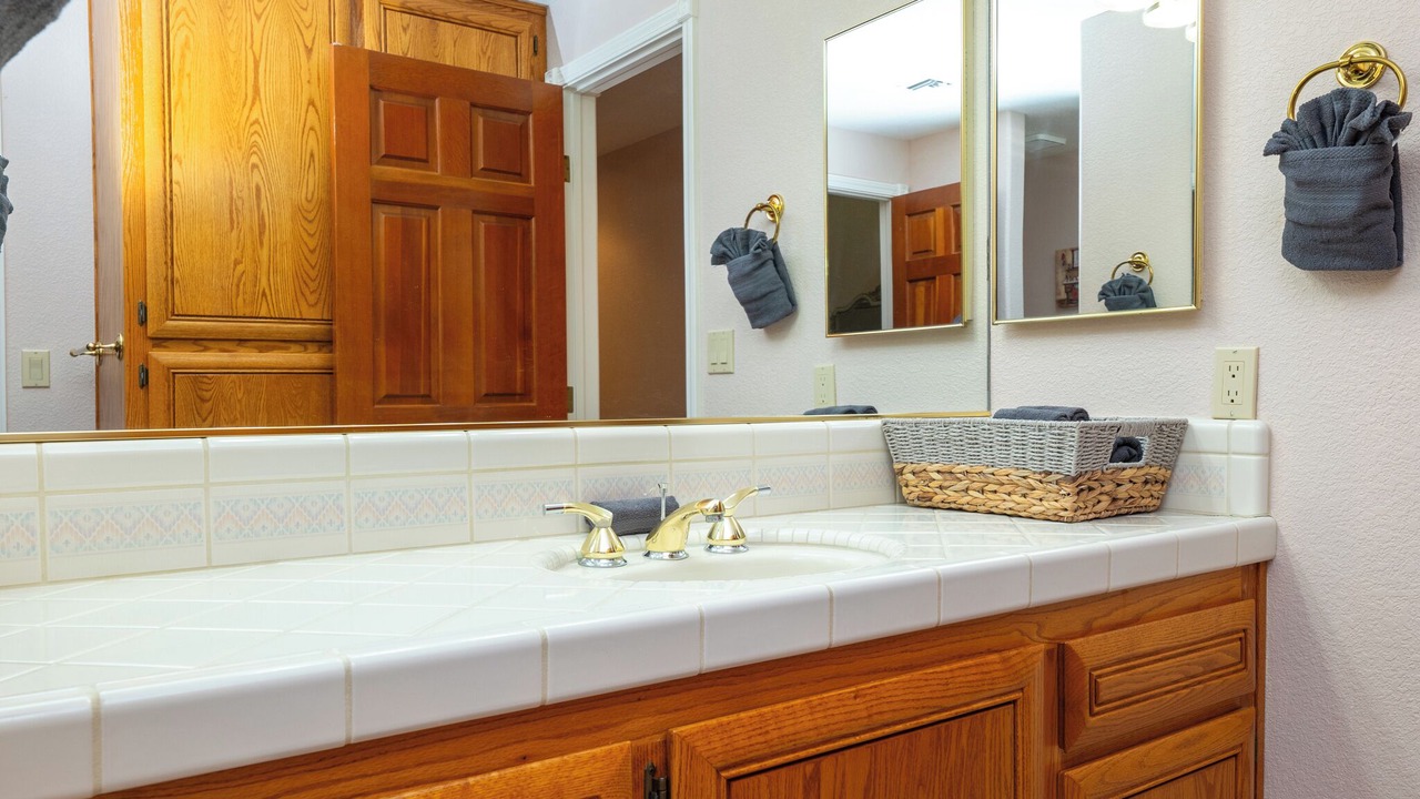 Photo of Bathroom in Holiday Shores