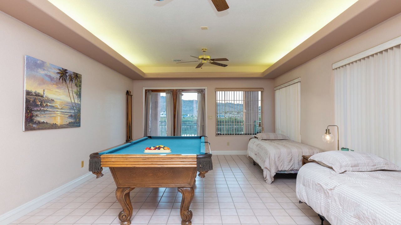 Photo of Bedroom in Holiday Shores