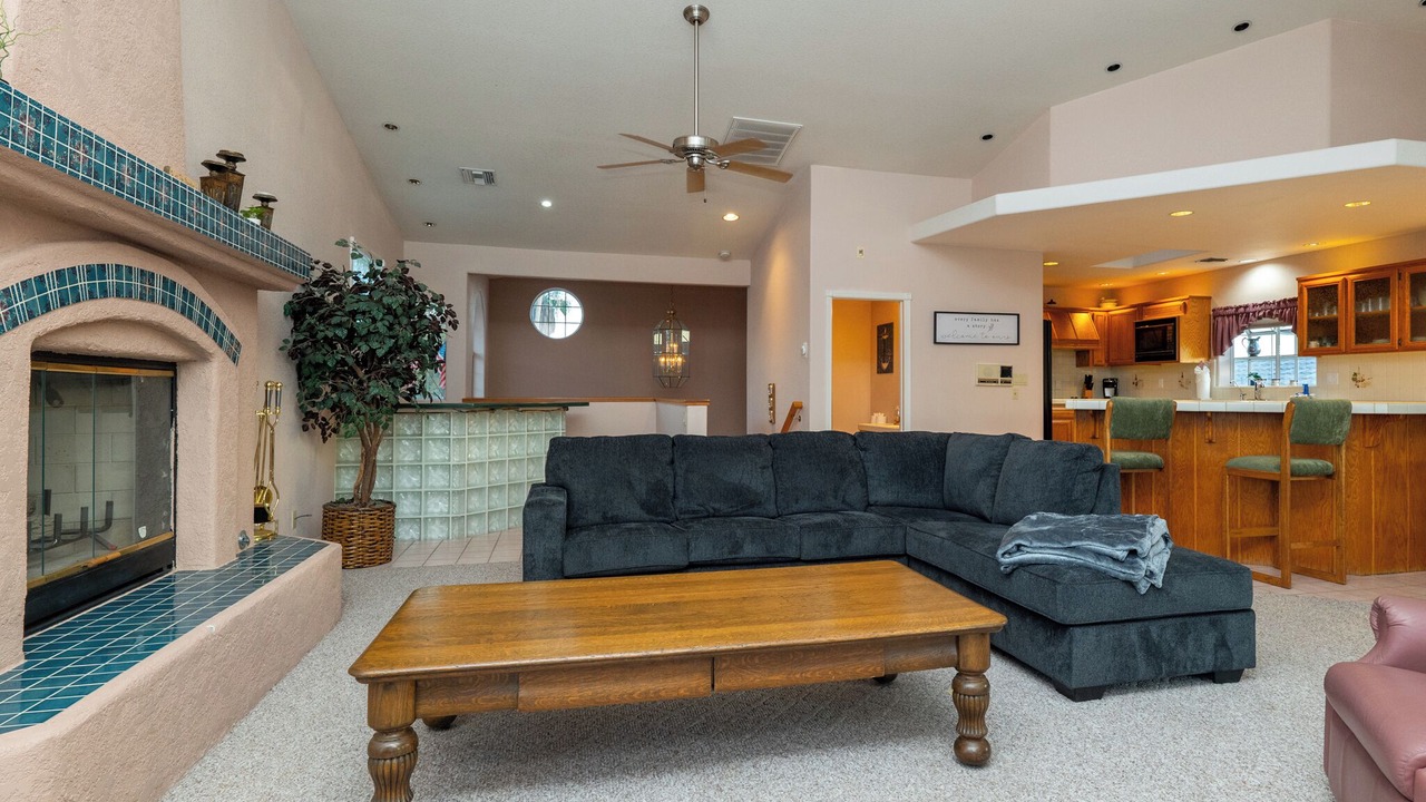Photo of Livingroom in Holiday Shores