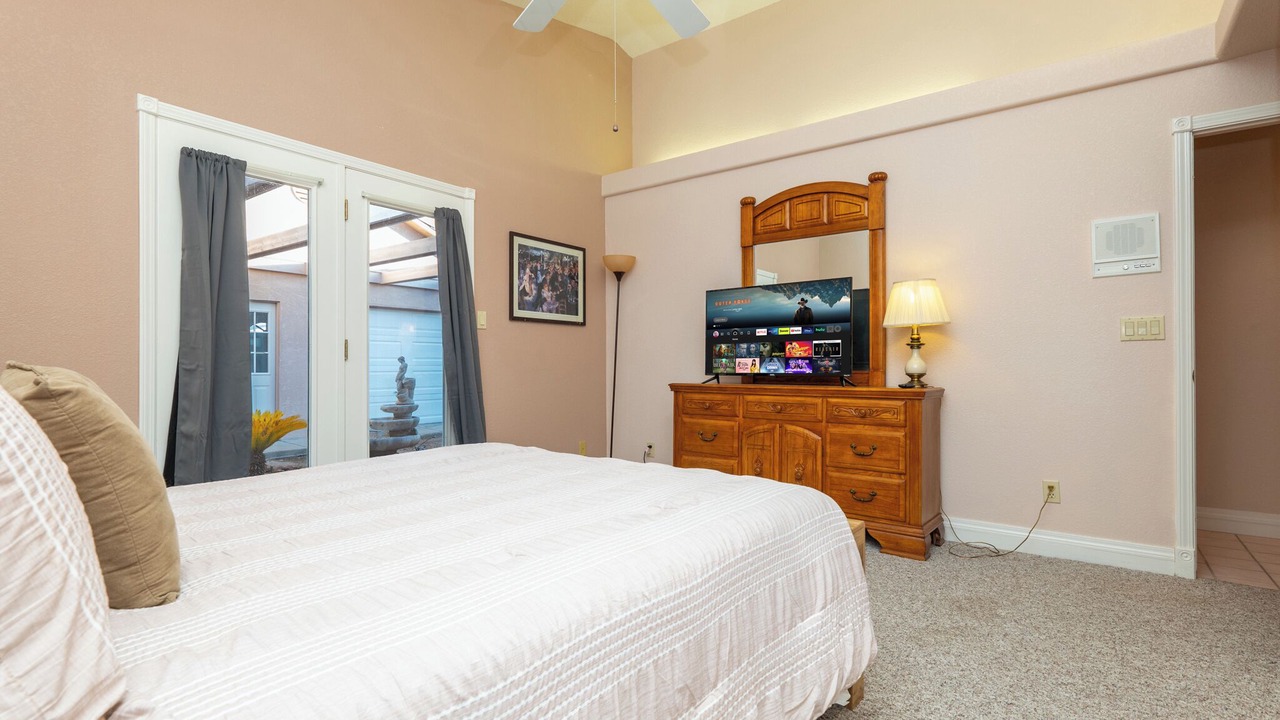 Photo of Bedroom in Holiday Shores