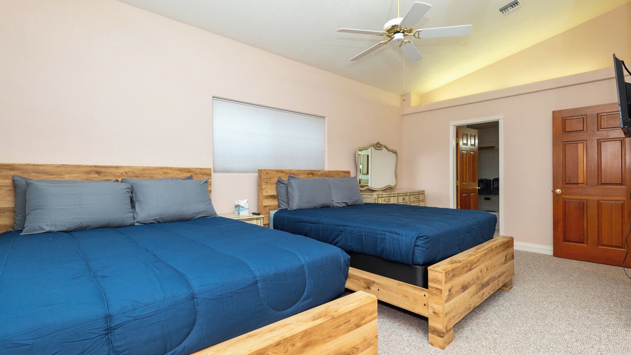Photo of Bedroom in Holiday Shores