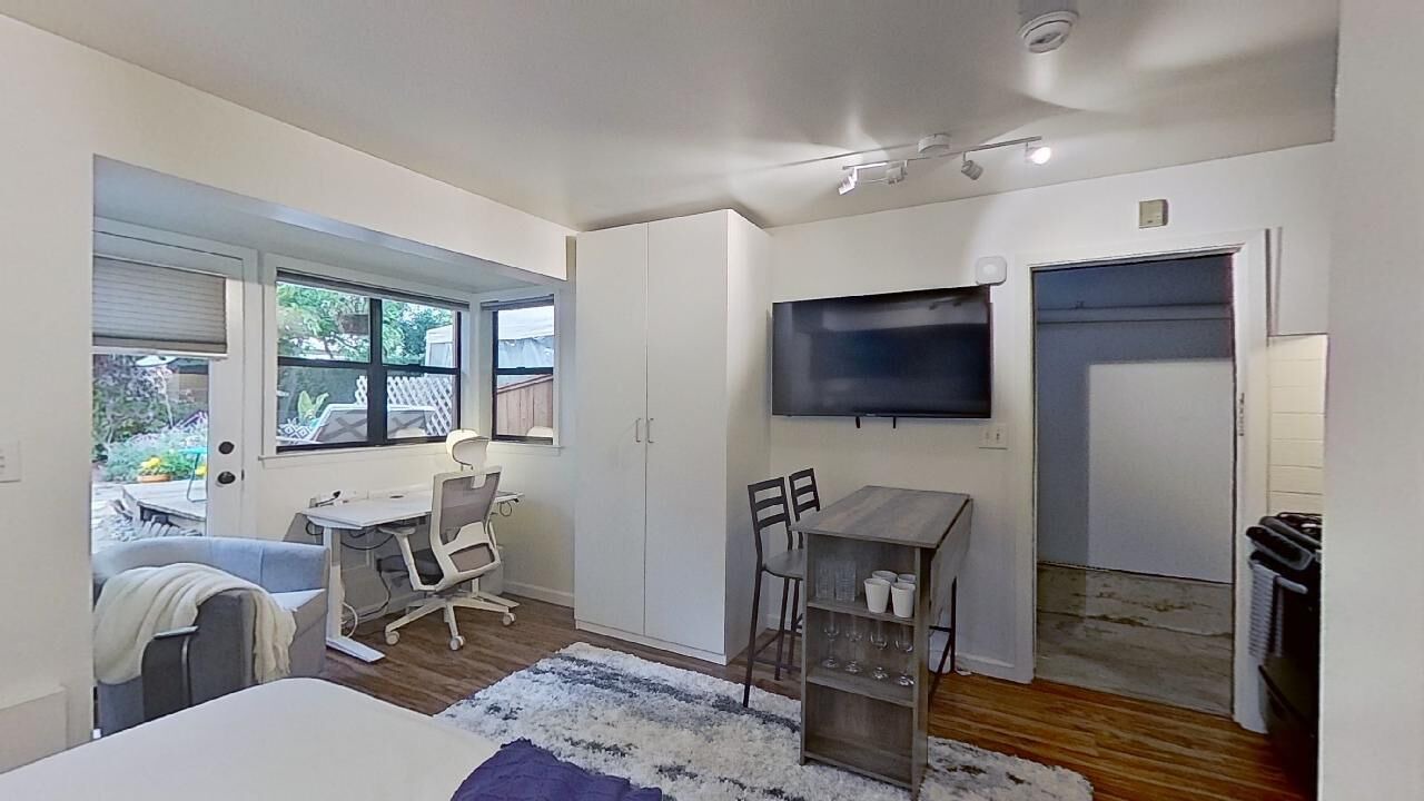 Photo of Bedroom in Lower Pacific Heights