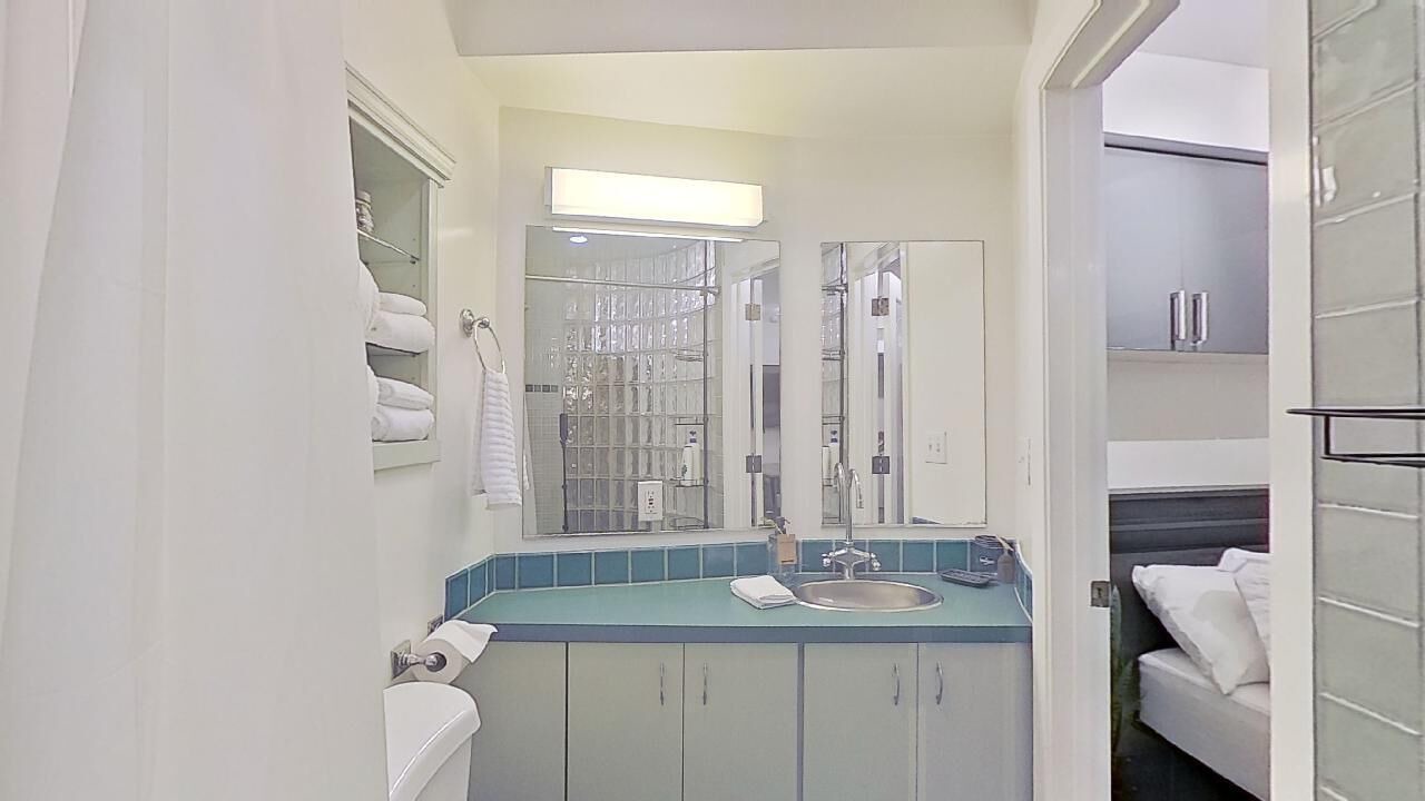 Photo of Bathroom in Lower Pacific Heights