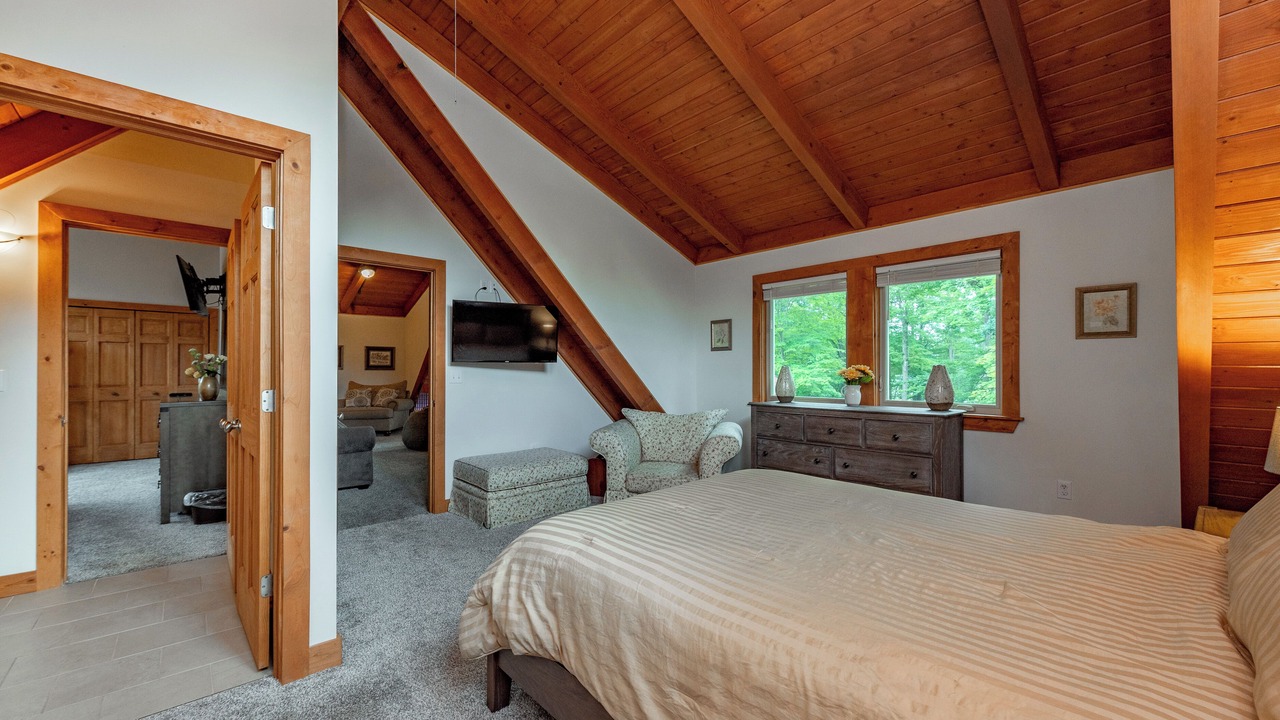 Photo of Bedroom in Waterfront Greens