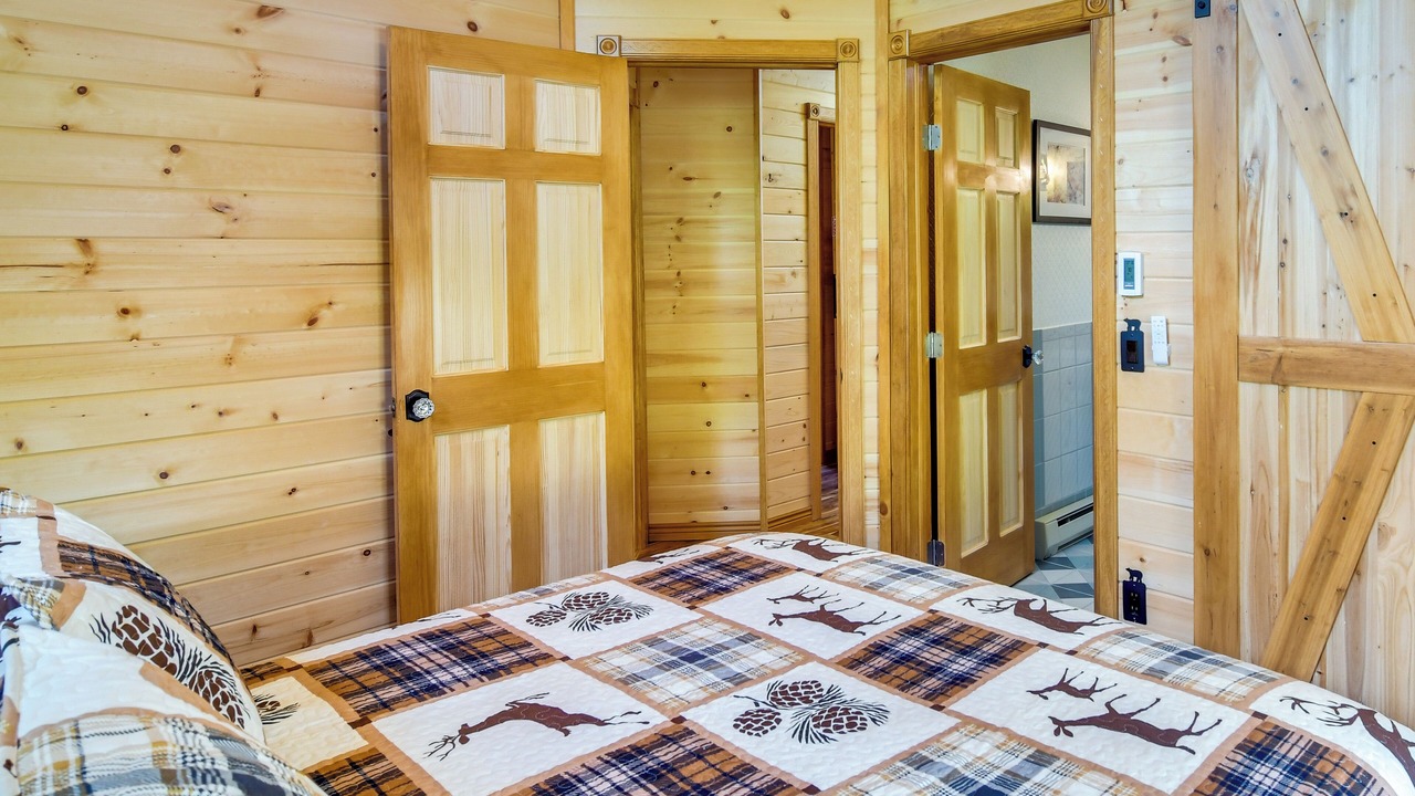 Photo of Bedroom in Green Valley