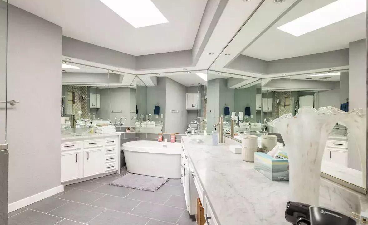 Photo of Bathroom in Manchaca